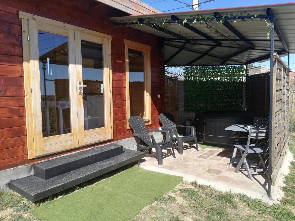 Charmant Chalet Pour 2 Personnes Spa Prive Massillargues-Attuech 외부 사진