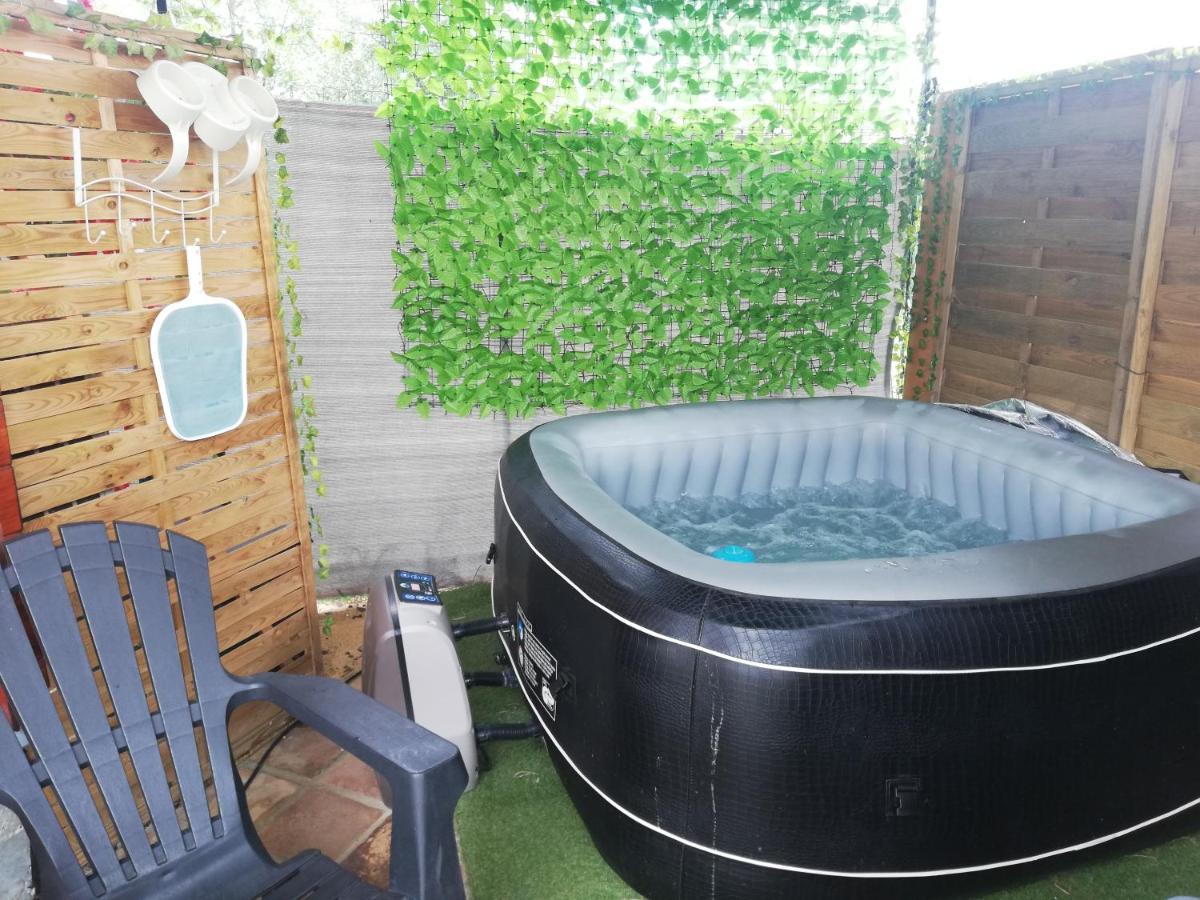 Charmant Chalet Pour 2 Personnes Spa Prive Massillargues-Attuech 외부 사진