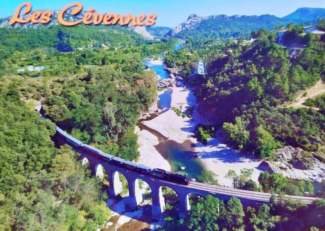 Charmant Chalet Pour 2 Personnes Spa Prive Massillargues-Attuech 외부 사진